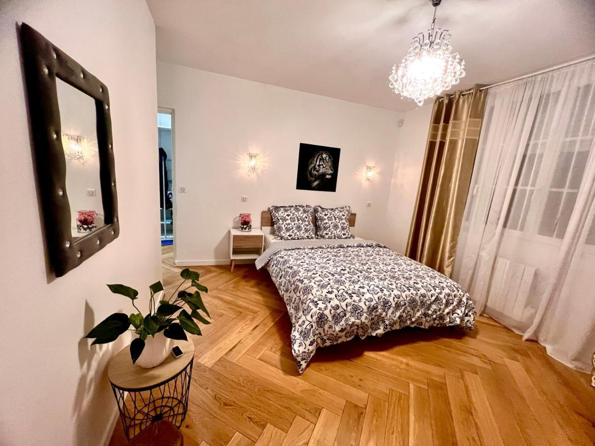 Alexandru Home Boissy-Saint-Léger Екстериор снимка